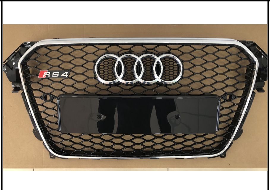 Решетка радиатора Audi A4 A5 А6 A7 А8 Q5 Q3 A3 Q7 серым Ауди