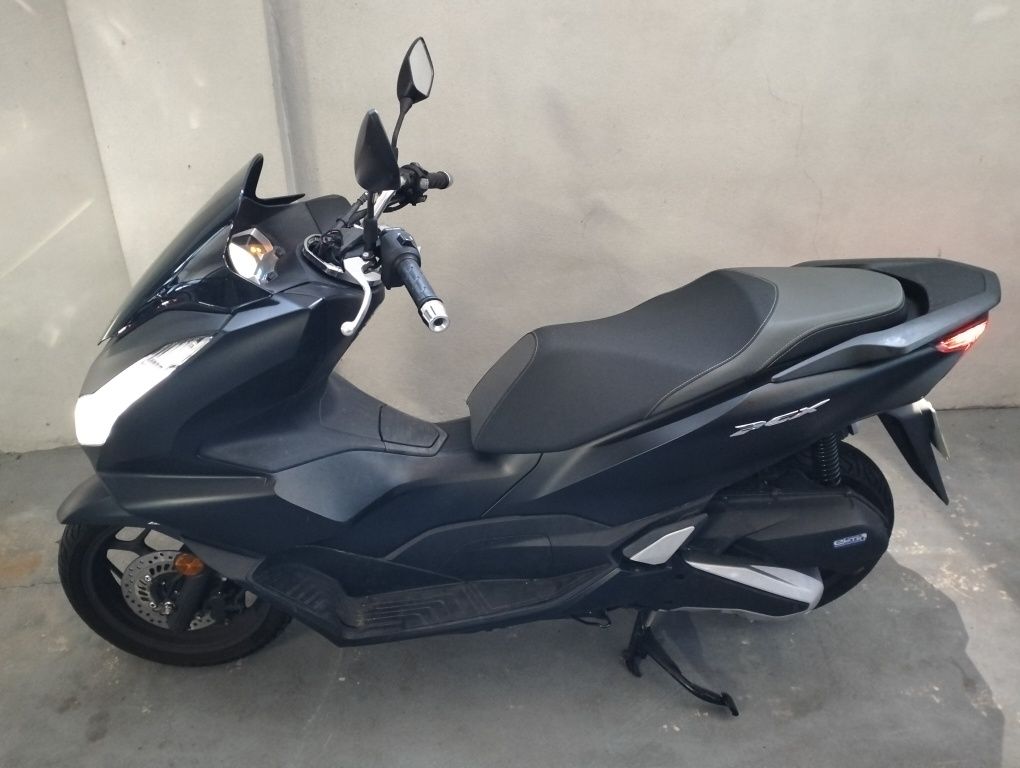 Honda PCX ano 2021