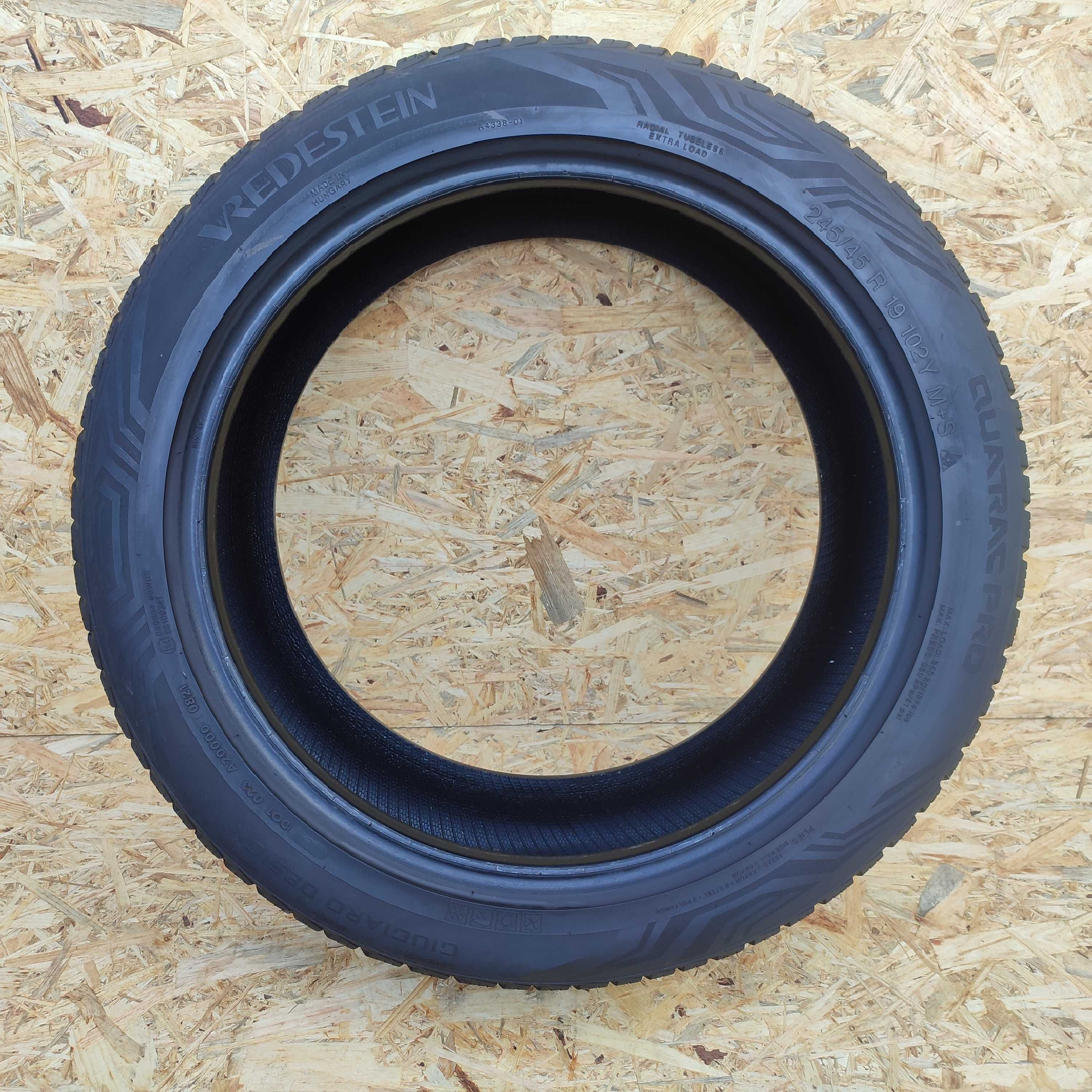 1x Vredestein Quatrac Pro 245/45R19 102Y 5 mm 2021rok rant ochronny