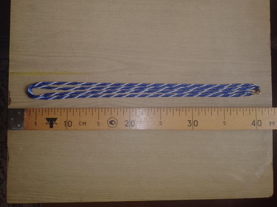 Продається біжутерія з бісеру.