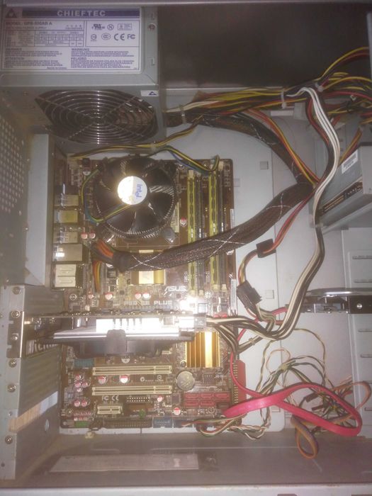 Комп'ютер (Asus P5QSEPlus, Xeon x5460 3.6GHz, 8GB, GTX 650, HDD 500GB)