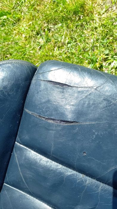Fotele siedzenia a3 8l kubełkowe skóra z kanapą tylnią komplet