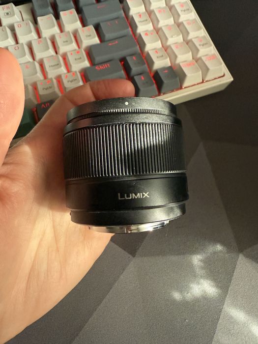 Panasonic Lumix G 25mm f/1.7