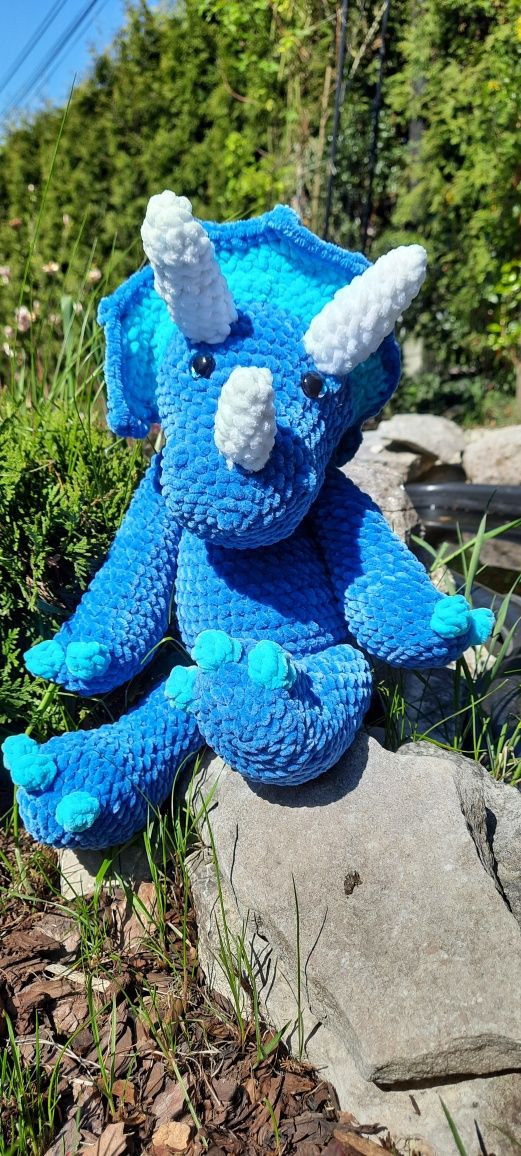 Dinozaur amigurumi