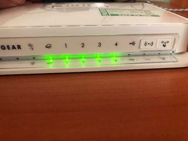 Беспроводной (wi-fi) роутер Netgear WNR2200 N300