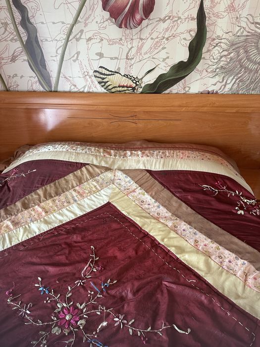 Cama de casal como nova