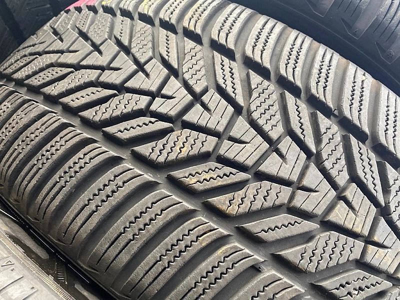 235/50r19 Hankook Winter Evo 3_7mm_2szt_(59)