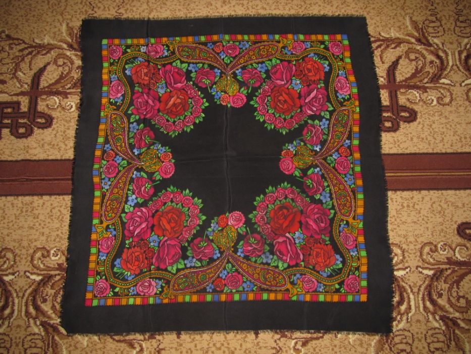 Продам платок на голову 90х87