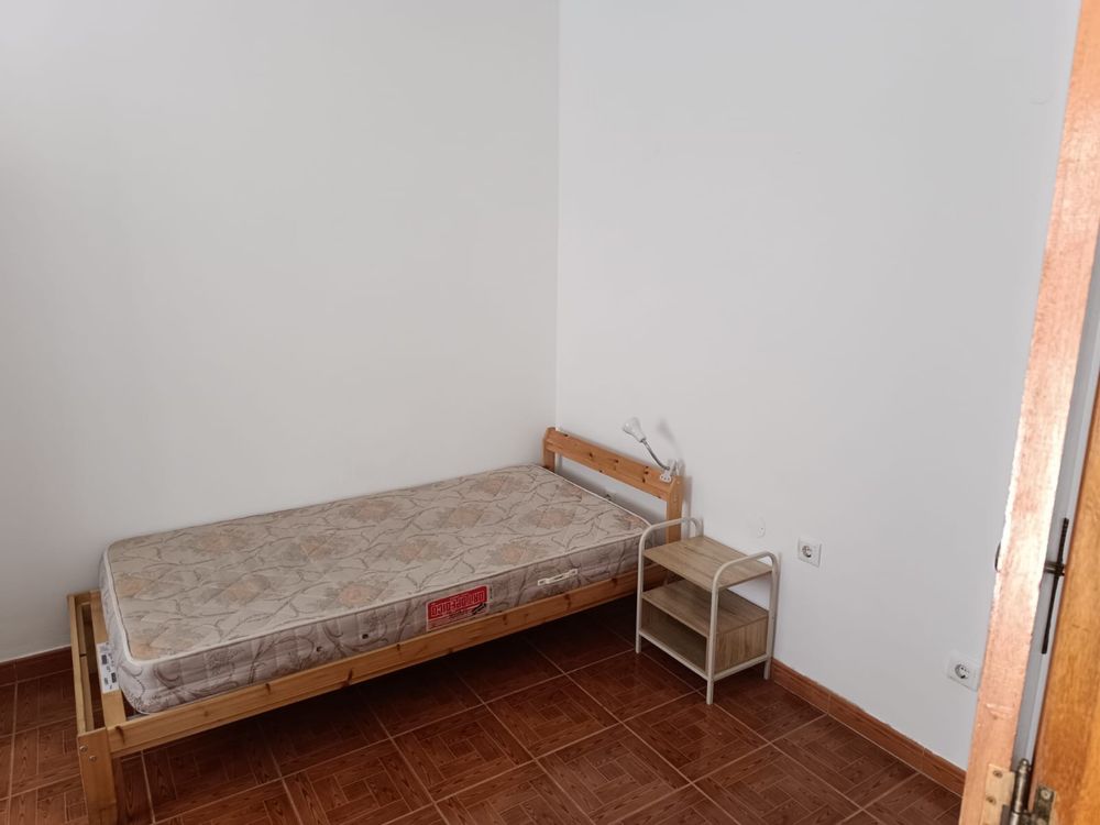 Arrendo quarto a estudante