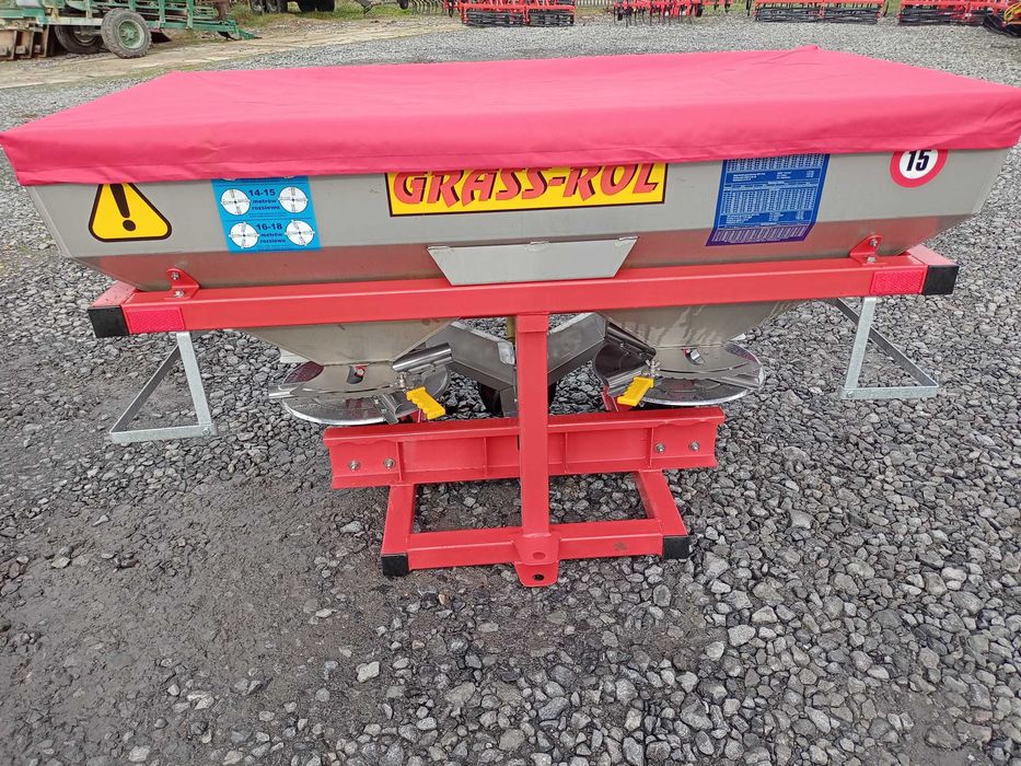 Rozsiewacz  Dwutalerzowy  600L 800L 1000L 1200 KWASÓWKA  Wom Gratis