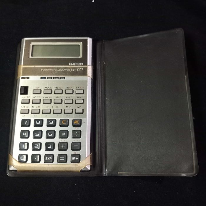Calculadora cientifica Casio fx 330