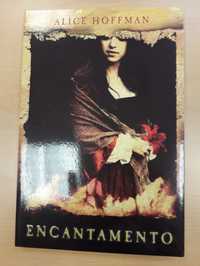 Livro "Encantamento" de Alice Hoffman