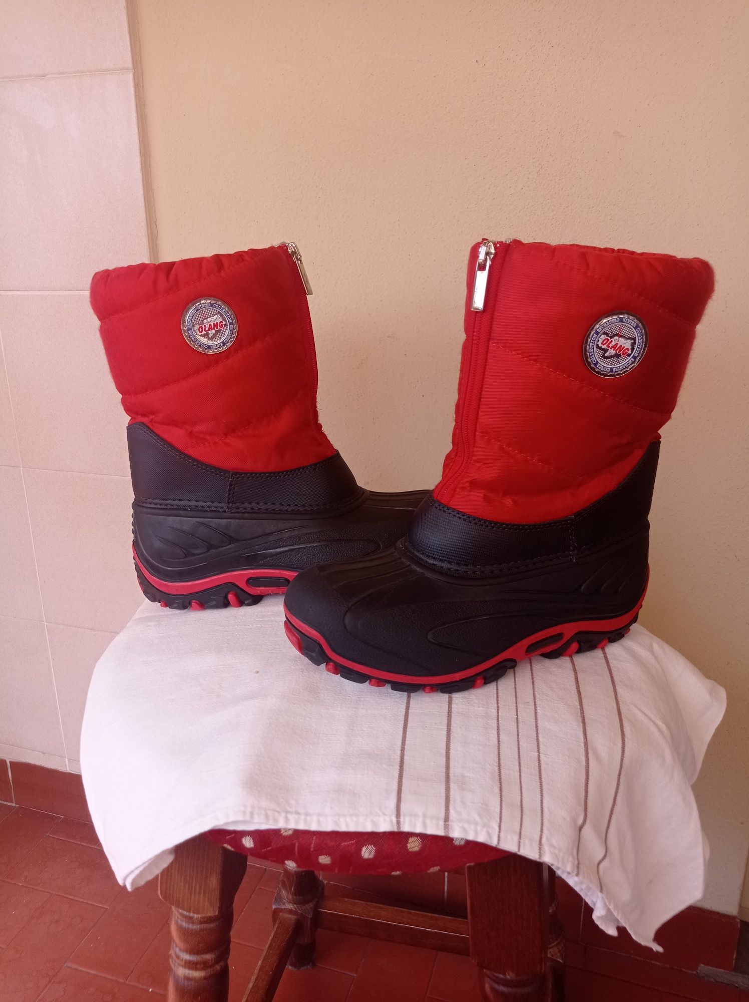 Sniegowce Moon-Boot Olang rozm. 33-34 cena 120zl.