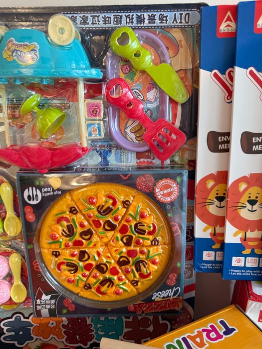 Duże pudło z nowymi zabawkami. Odbiór osobisty Bydgoszcz