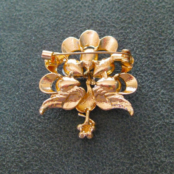 Alfinete / Broche / Pregadeira Pavão Penas Lilás NOVO