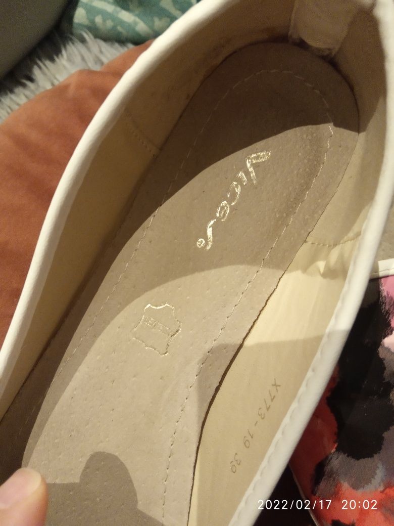 Buty jesień lordsy 38 39 damskie pastele skóra koral mokasyny Lasocki