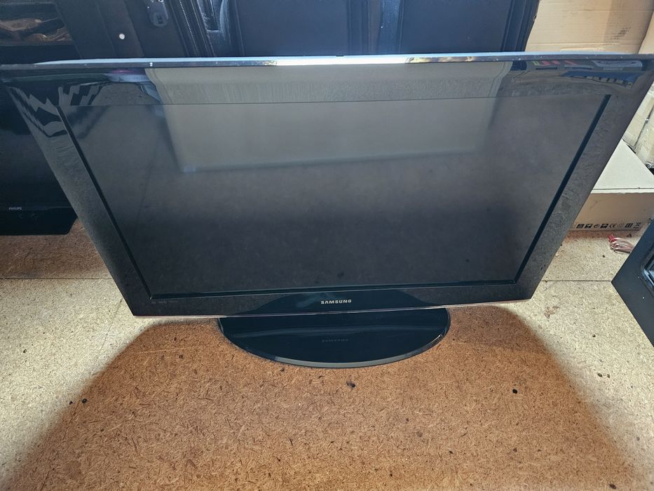 Telewizor Toshiba Model nr: 32KV500B używany