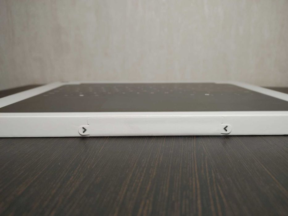 Нова клавіатура Microsoft Surface Type Cover Pro with slim pen Pro8-11