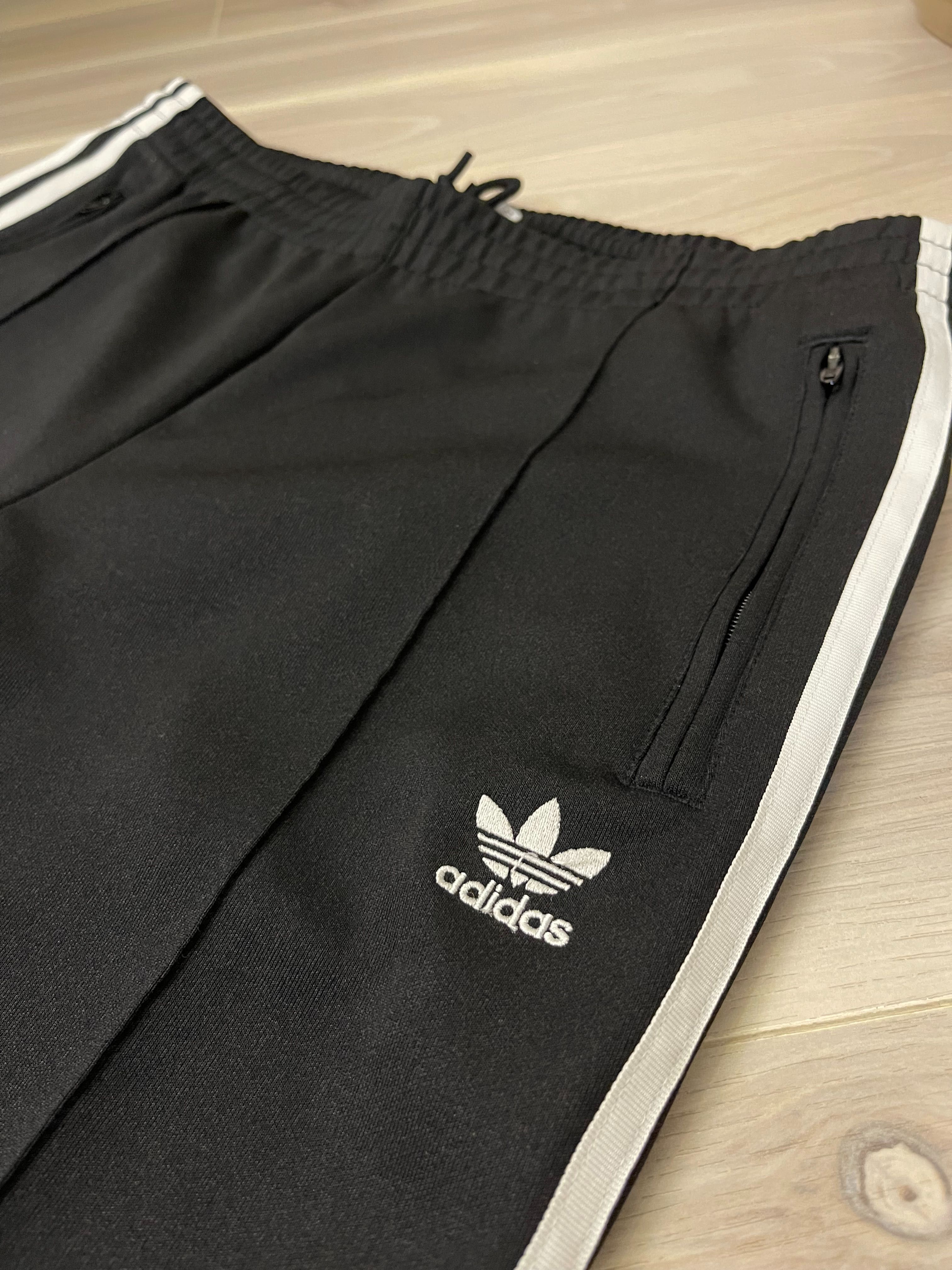 Женские спортивные штаны "Adidas"