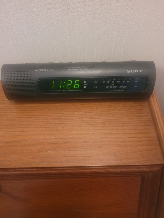 Unikatowy radio-budzik SONY - vintage