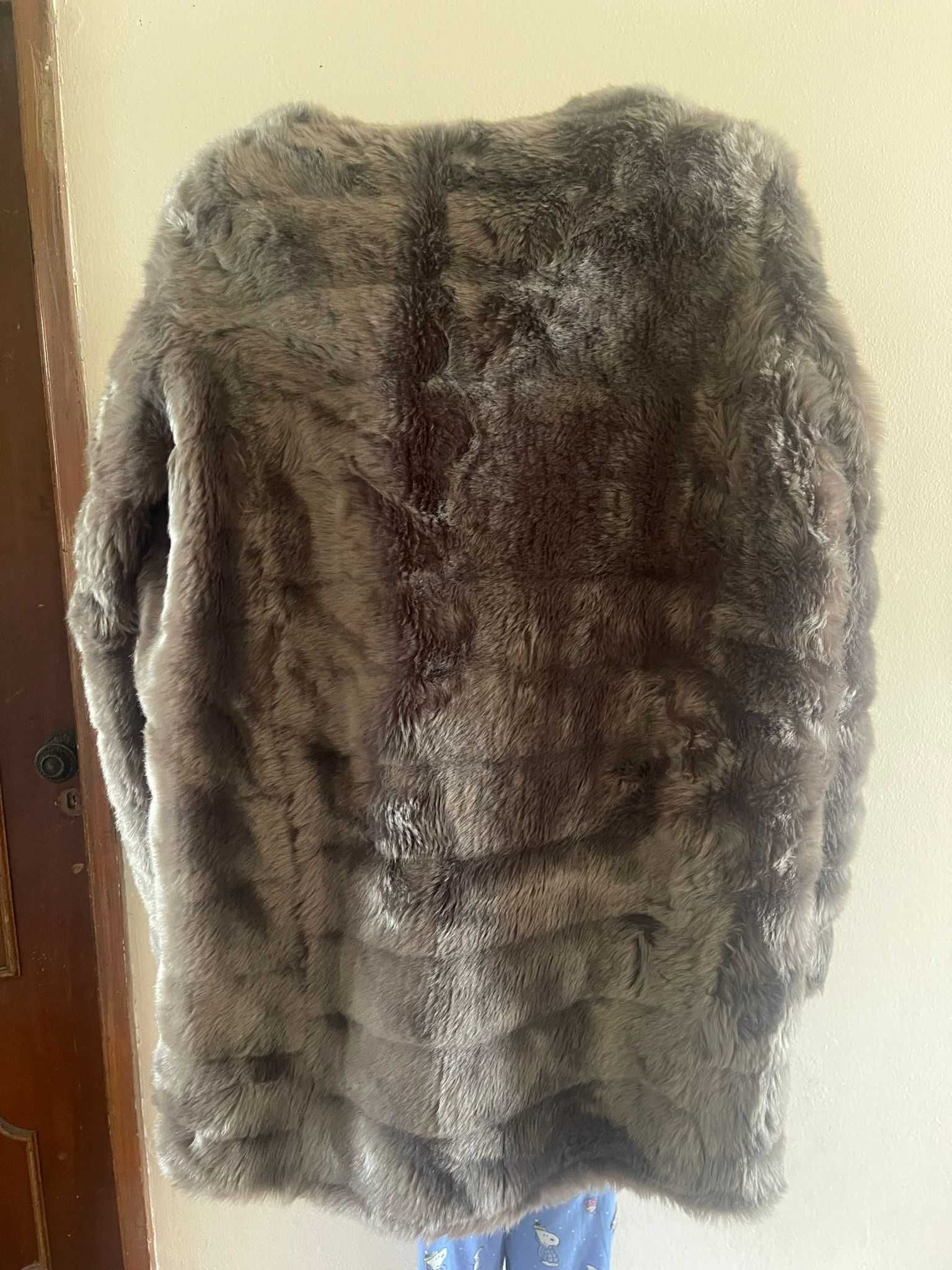 Roupa. Casaco Salsa para o frio.