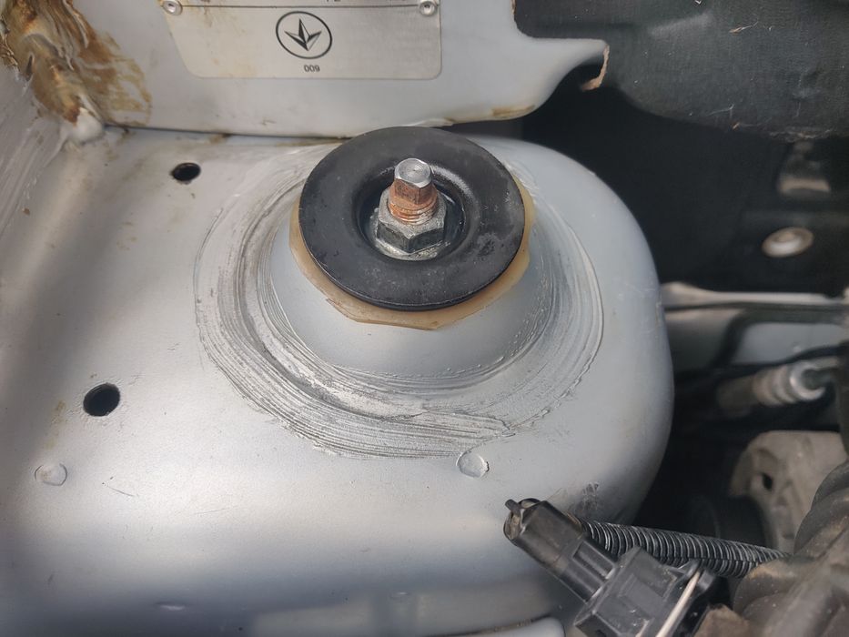 Нефарбована !!!  Газ! 1.5 8 Кл VIDA