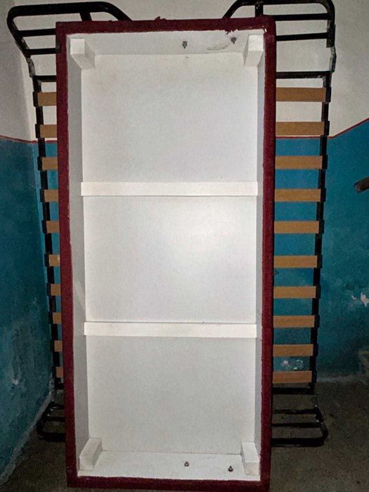 двоспальне ліжко