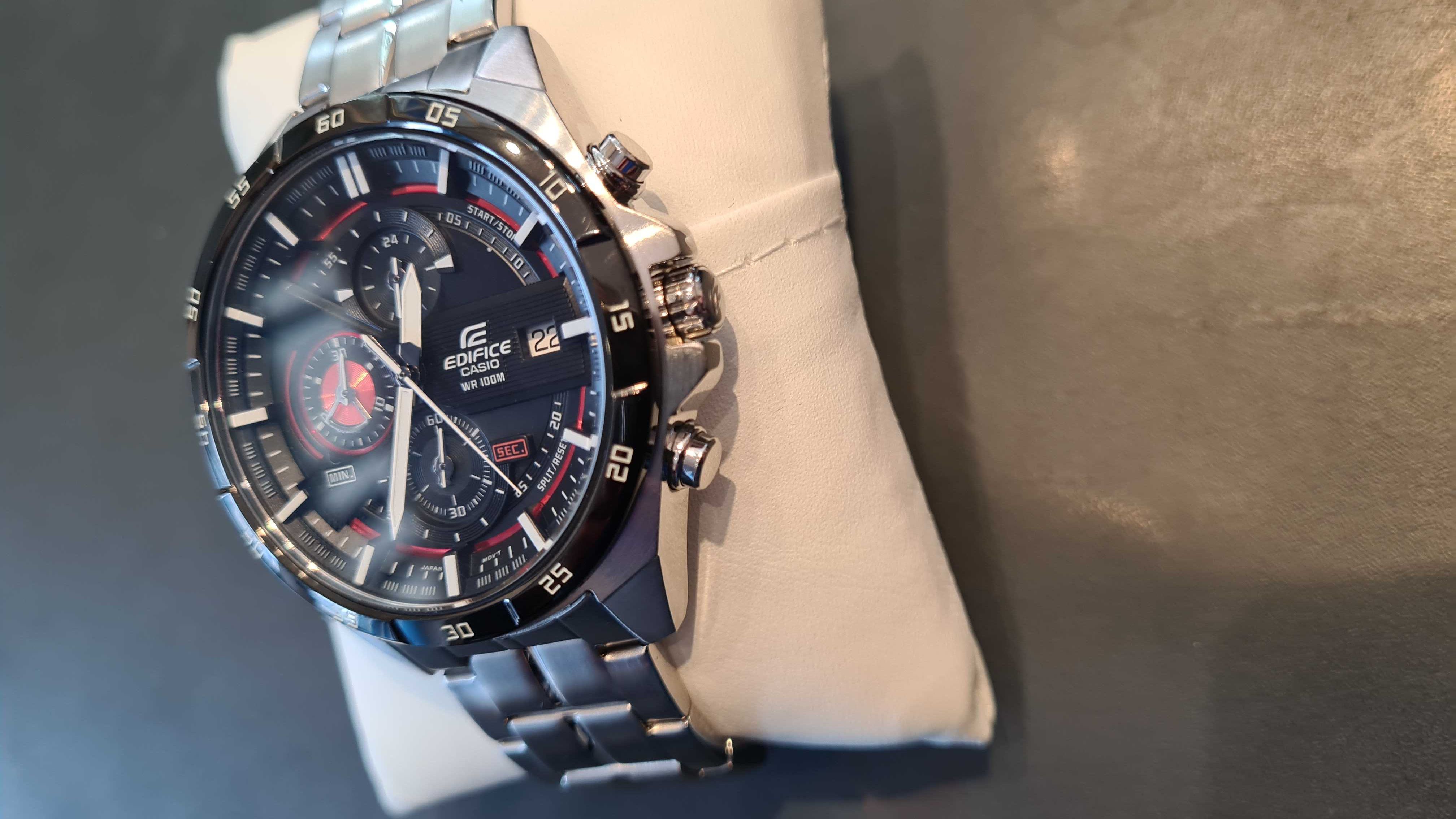 Zegarek Casio EDIFICE EFR 556