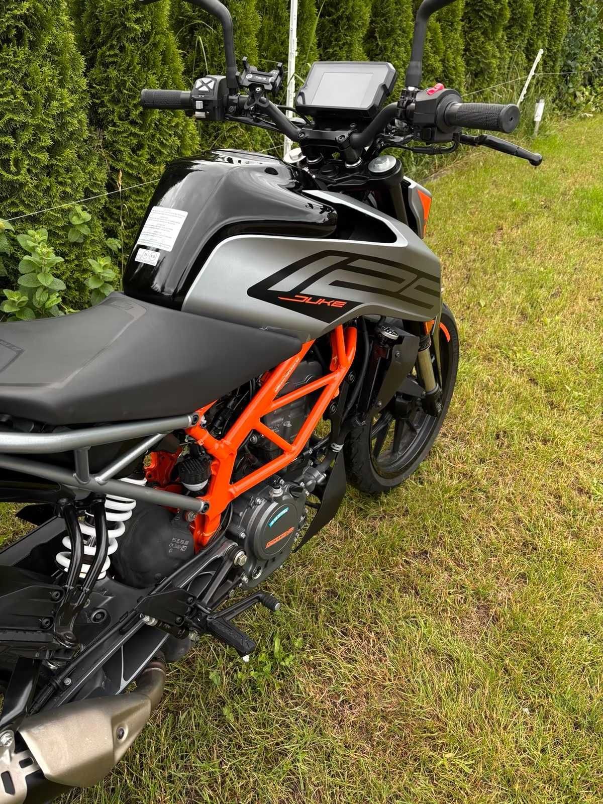 KTM 125 DUKE 2022r.