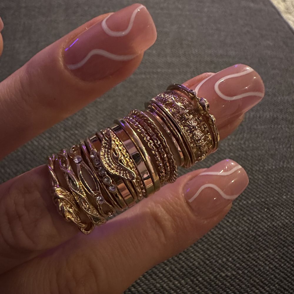 Zestaw 18x pierścionek złoty stal różne rozm pierścionków każdy palec