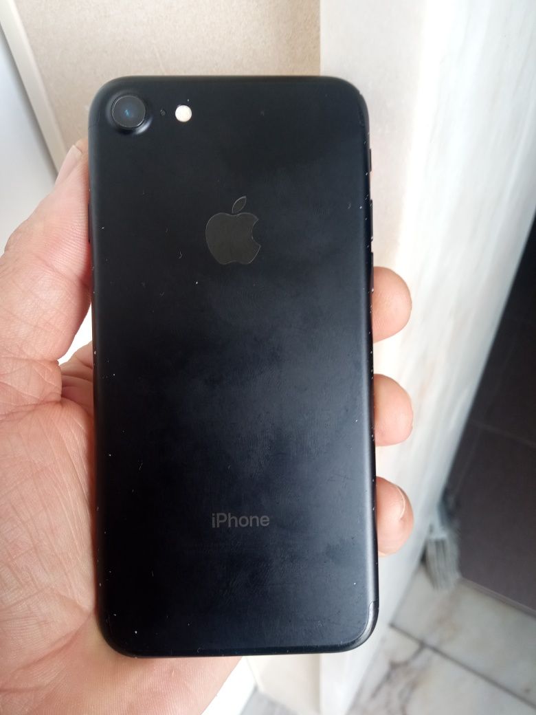 iPhone  7  32gigas