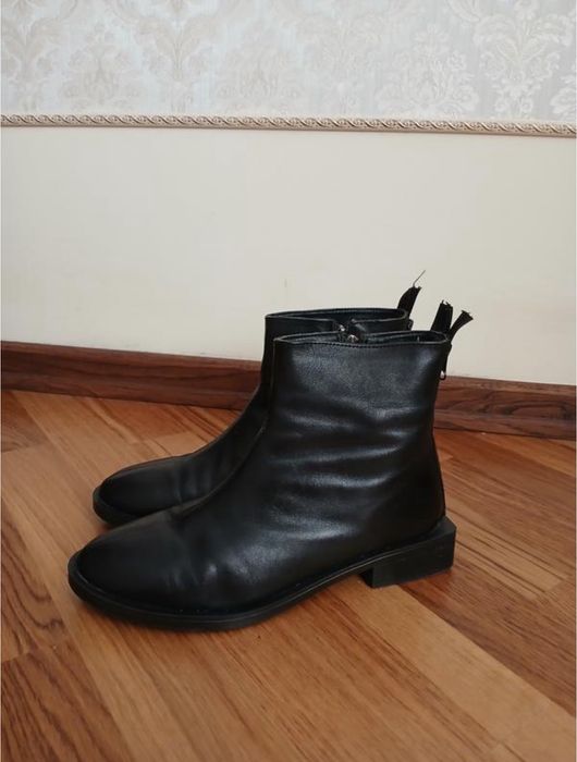 Шкіряне жіноче взуття