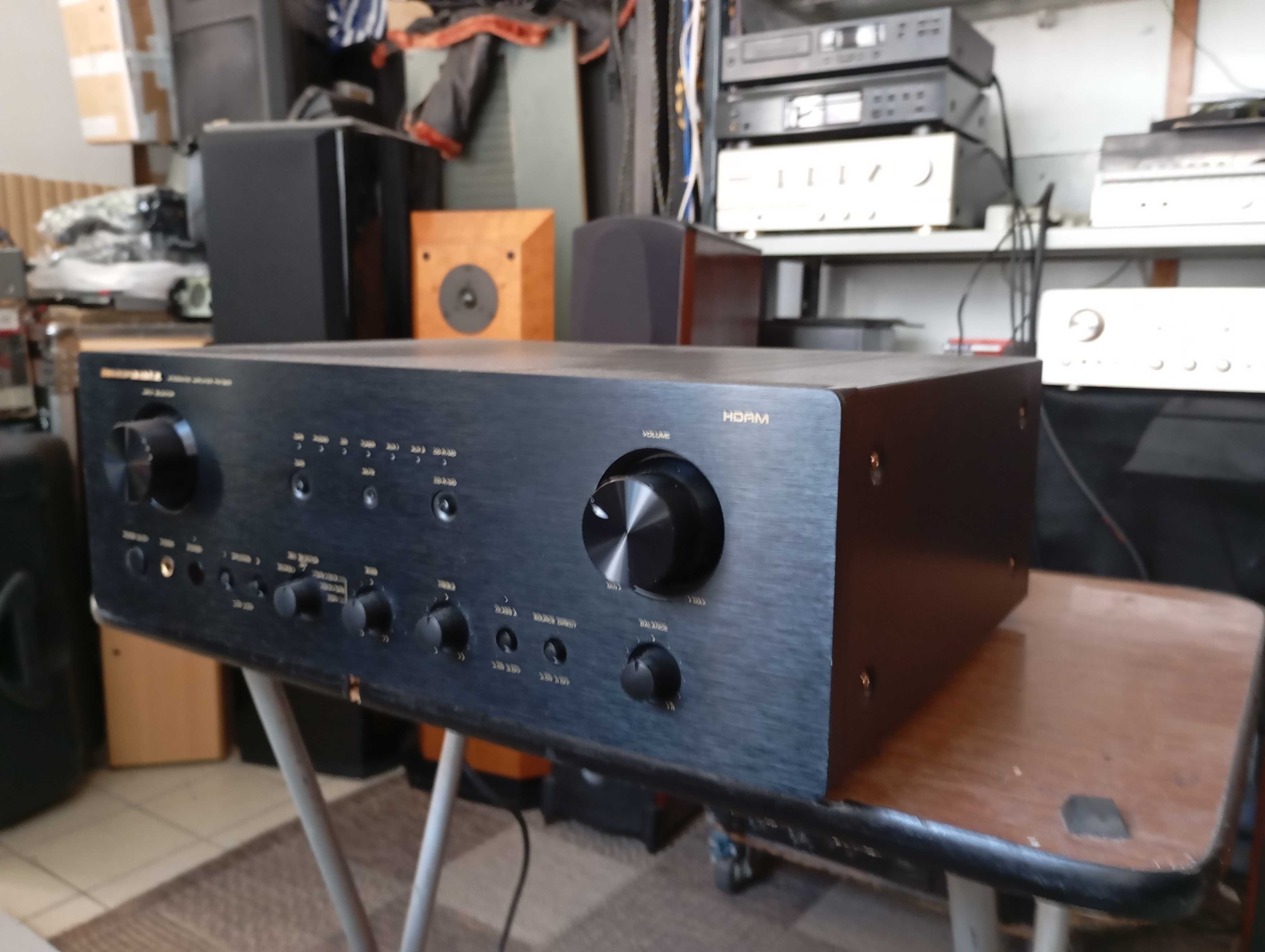 Amplificador Marantz PM 7200