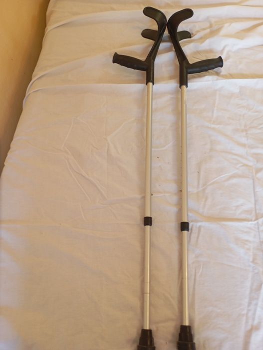 Милиці регульовані чорного кольору