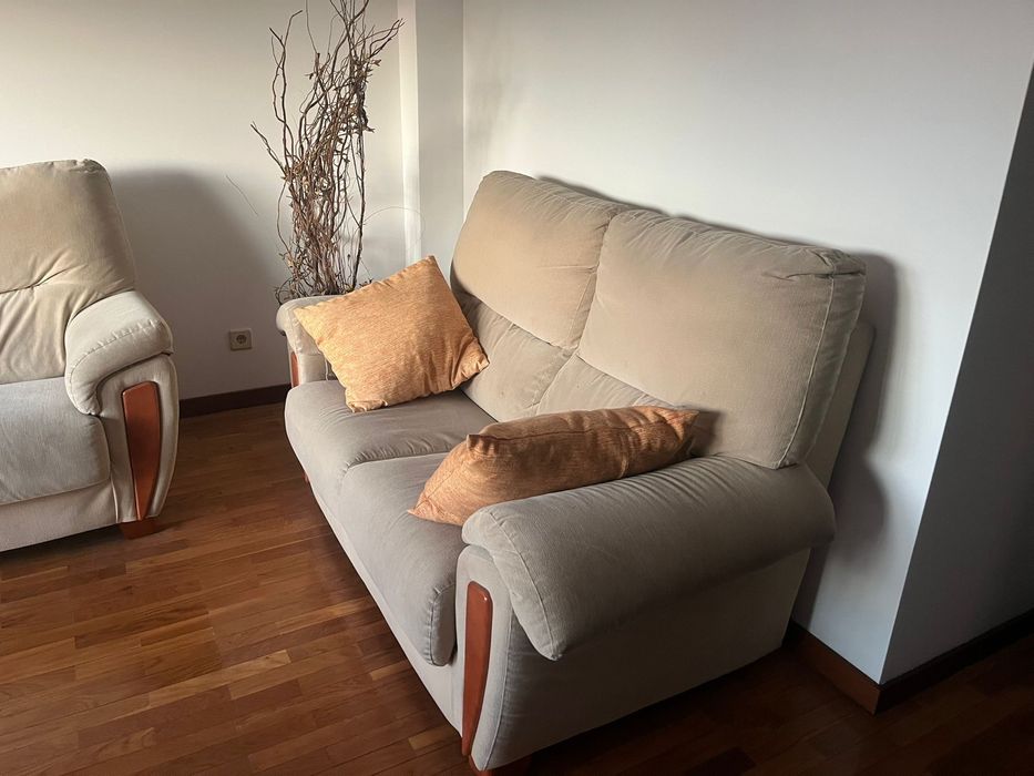 Vendo conjunto de dois sofás