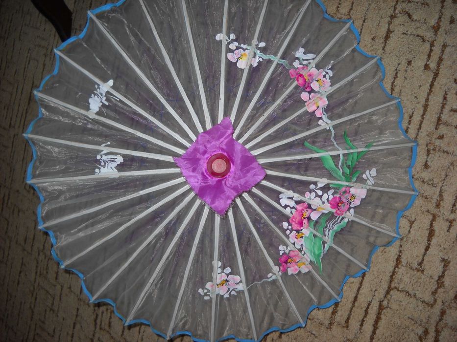 деревяний зонт від сонцю