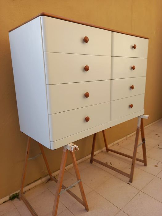 Cómoda Madeira Maciça