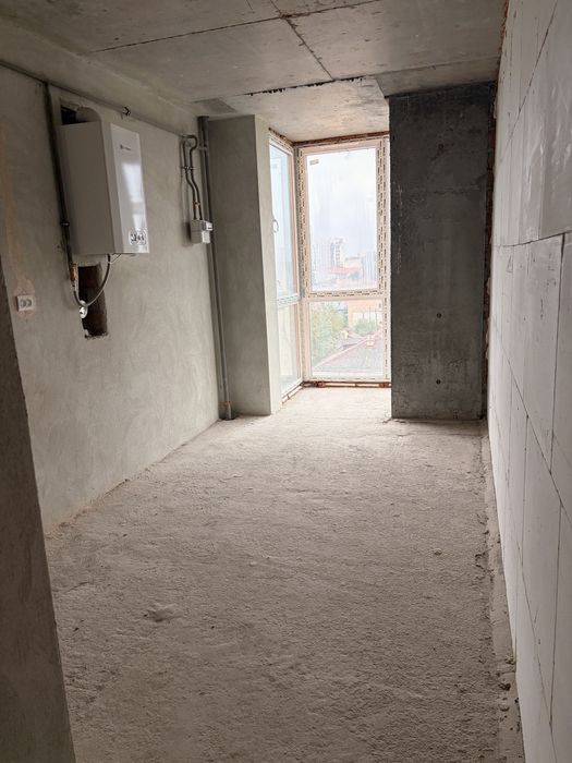 Продається 1 кімнатна квартира площа 42.3 м.к