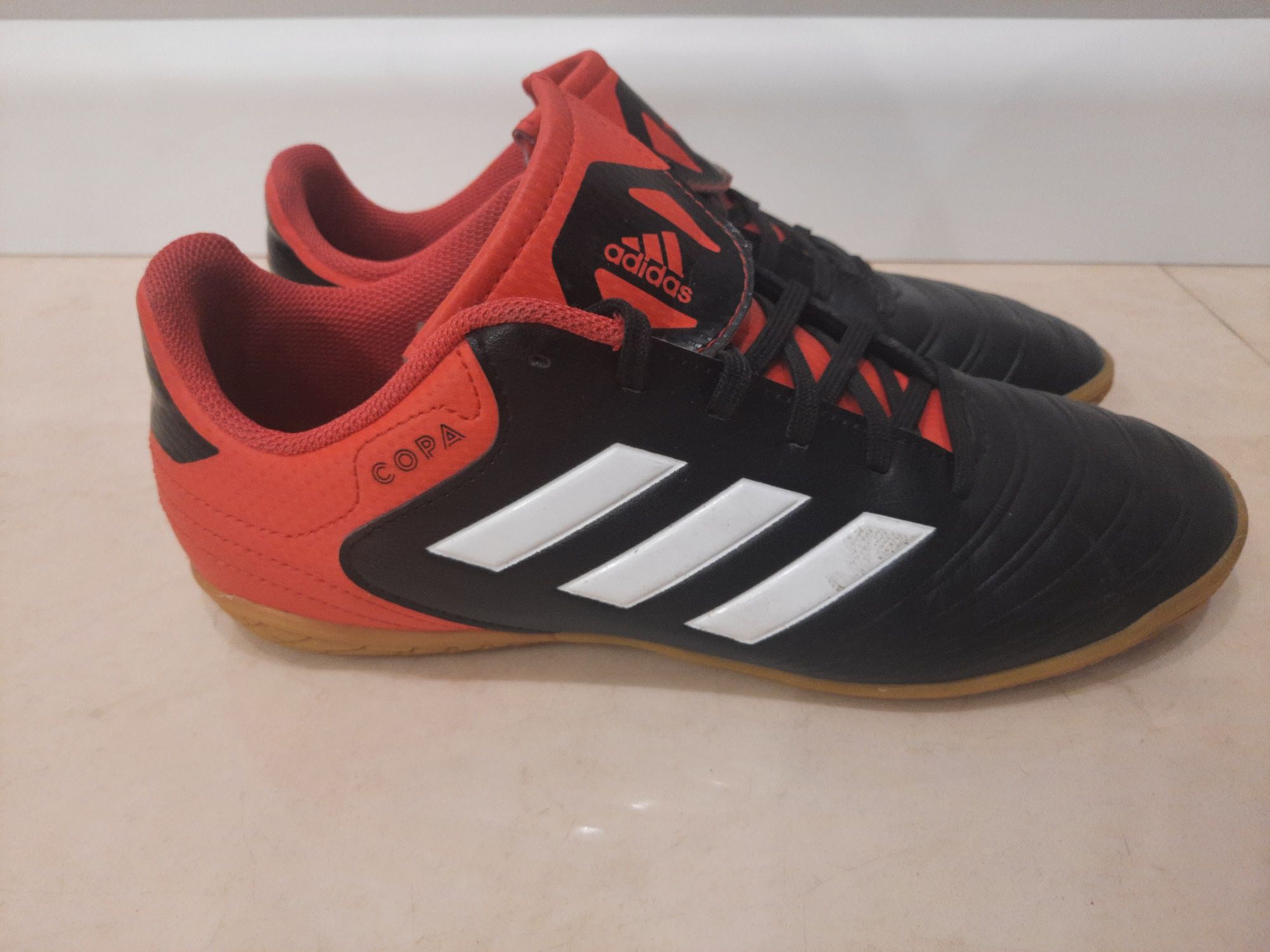 Buty piłkarskie adidas Copa Tango 18.4 Junior Rozmiar 38 Stan B.dobr