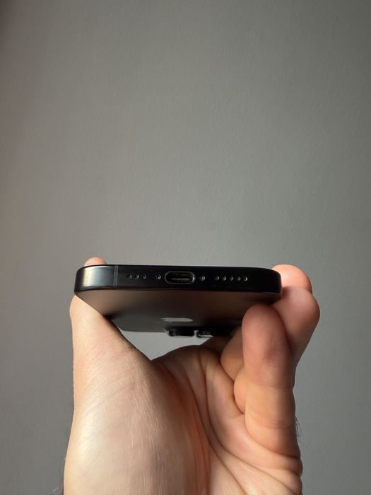 iPhone 16 Pro 128GB + Capa de Pele (Oferta)