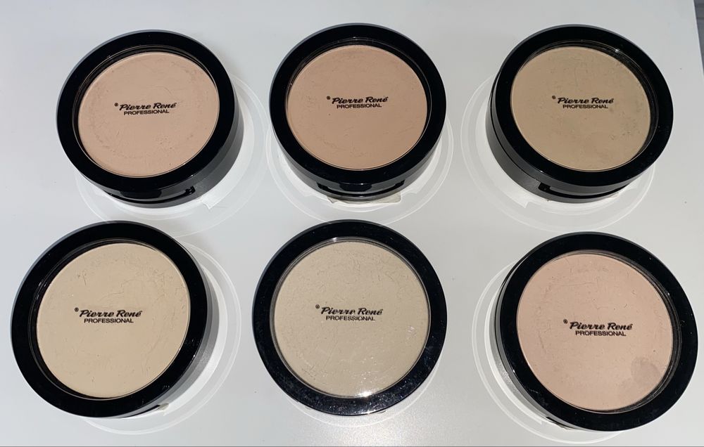 puder w kompakcie z SPF 25