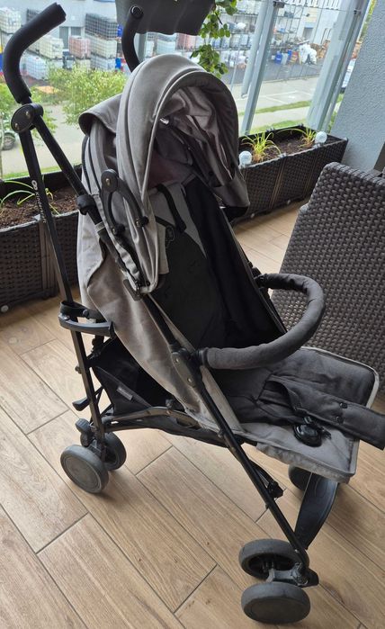Wózek spacerowy parasolka 22 kg Kinderkraft SIESTA