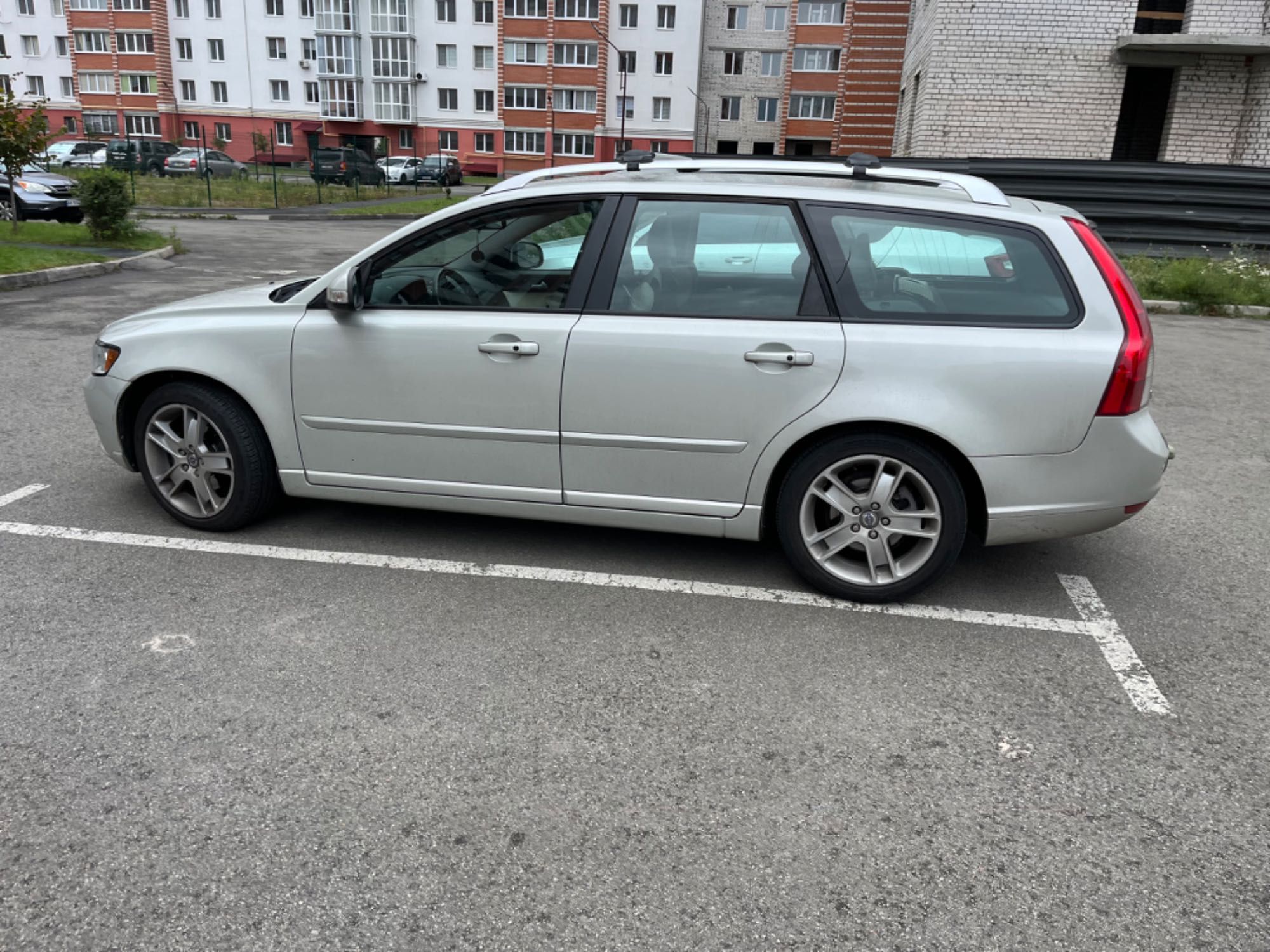 Поперечины XC60 XC70 XC90 V40 V50 V60 VOLVO рейлинги Thule багажник