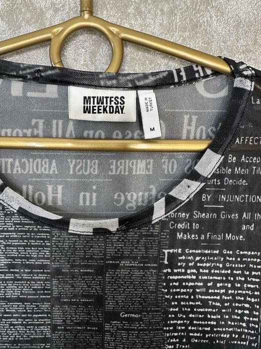 Напівпрозора кофтинка з назетним принтом