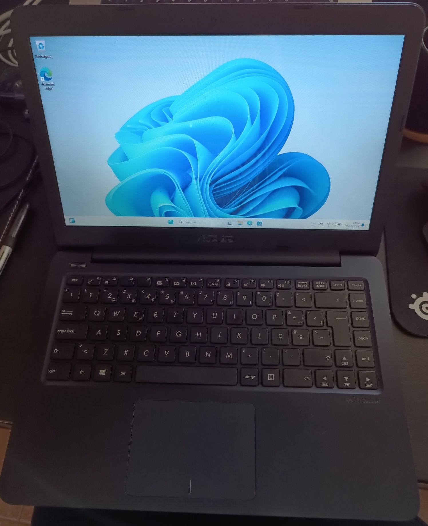 Portátil Asus E402WA