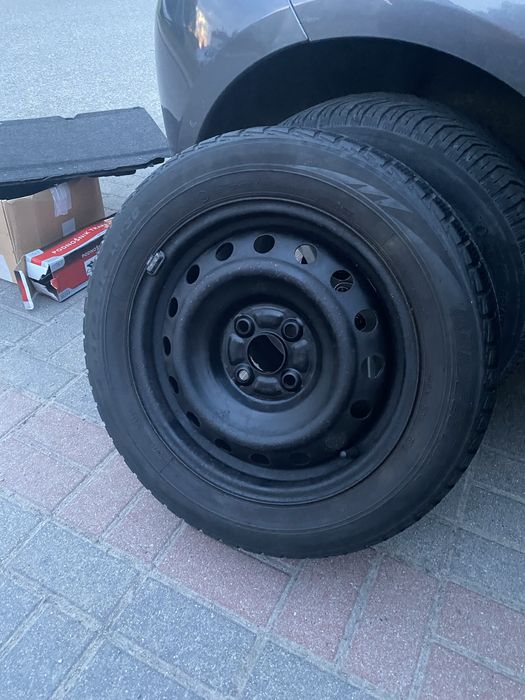 2 całe koła do toyota yaris gen. II/ 2008 rok