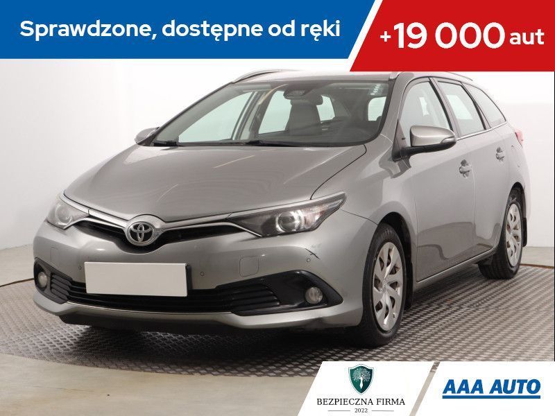 Toyota Auris 1.6 D-4D, Salon Polska, Klimatronic, Tempomat, Parktronic