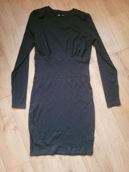 Платье красивое размер М