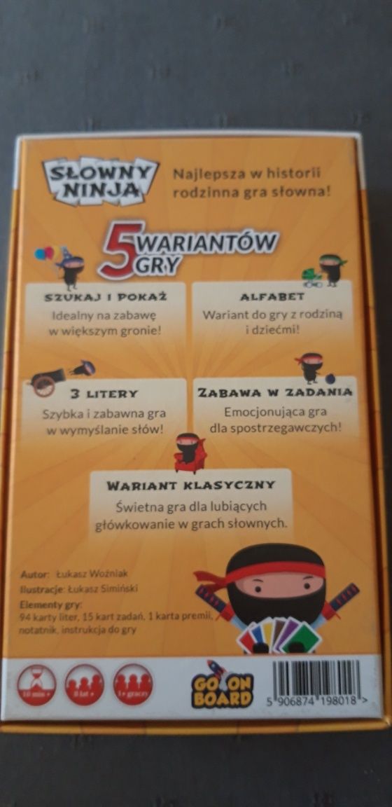 Słowny Ninja Gra karciana - Scrabble i Rummikub w jednym