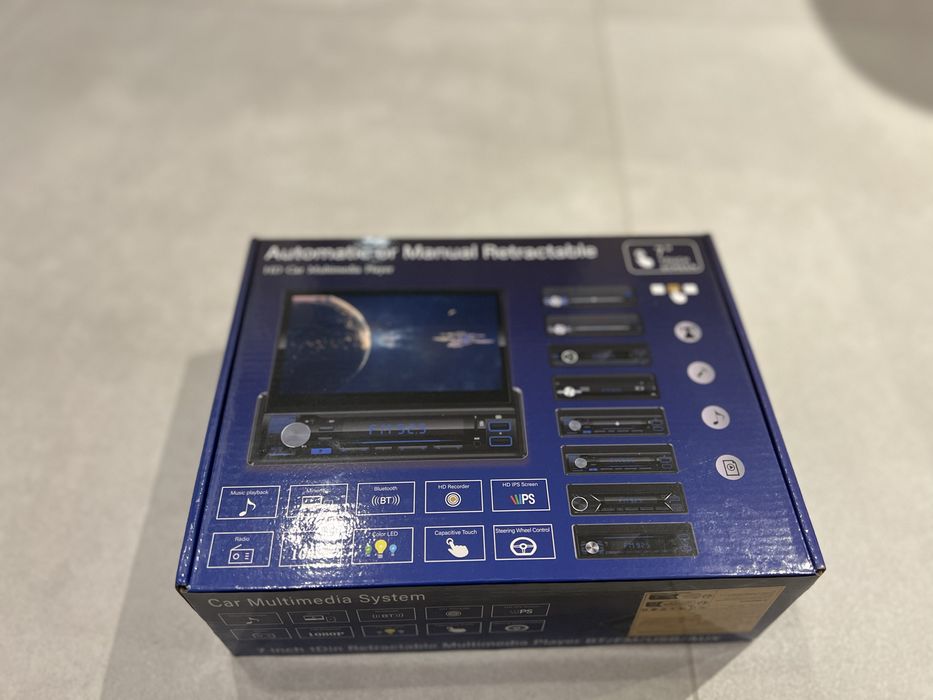 Radio samochodwe z wysuwanym ekranem 7”